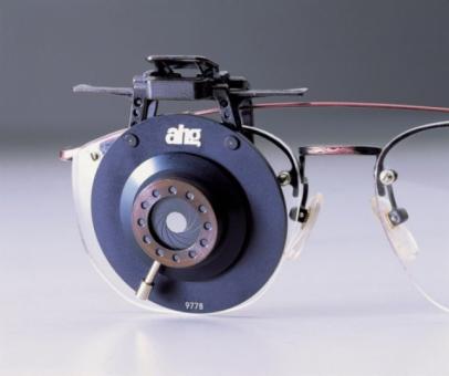 ahg Flip-up blinder with iris for glasses 